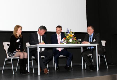 Signature de l’accord de coopération P3P 2016 © Marc Hoffmeister